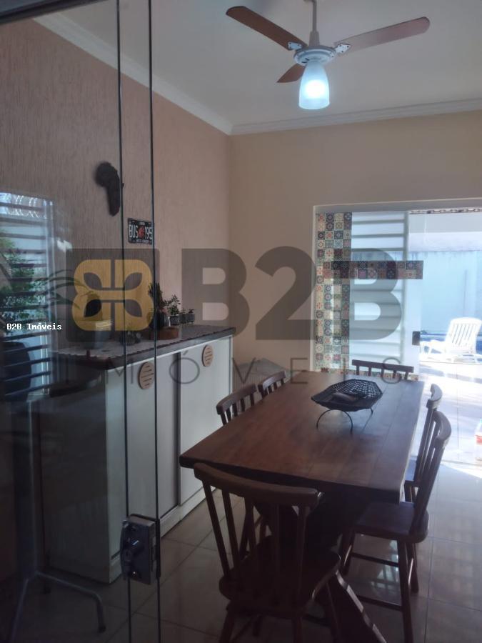 Casa à venda com 3 quartos, 186m² - Foto 22