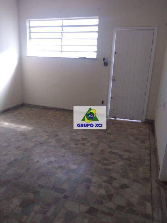 Casa para alugar com 3 quartos, 270m² - Foto 17