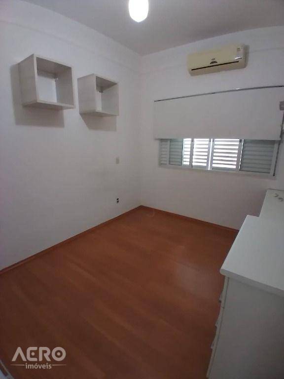 Casa à venda e aluguel com 3 quartos, 230m² - Foto 29