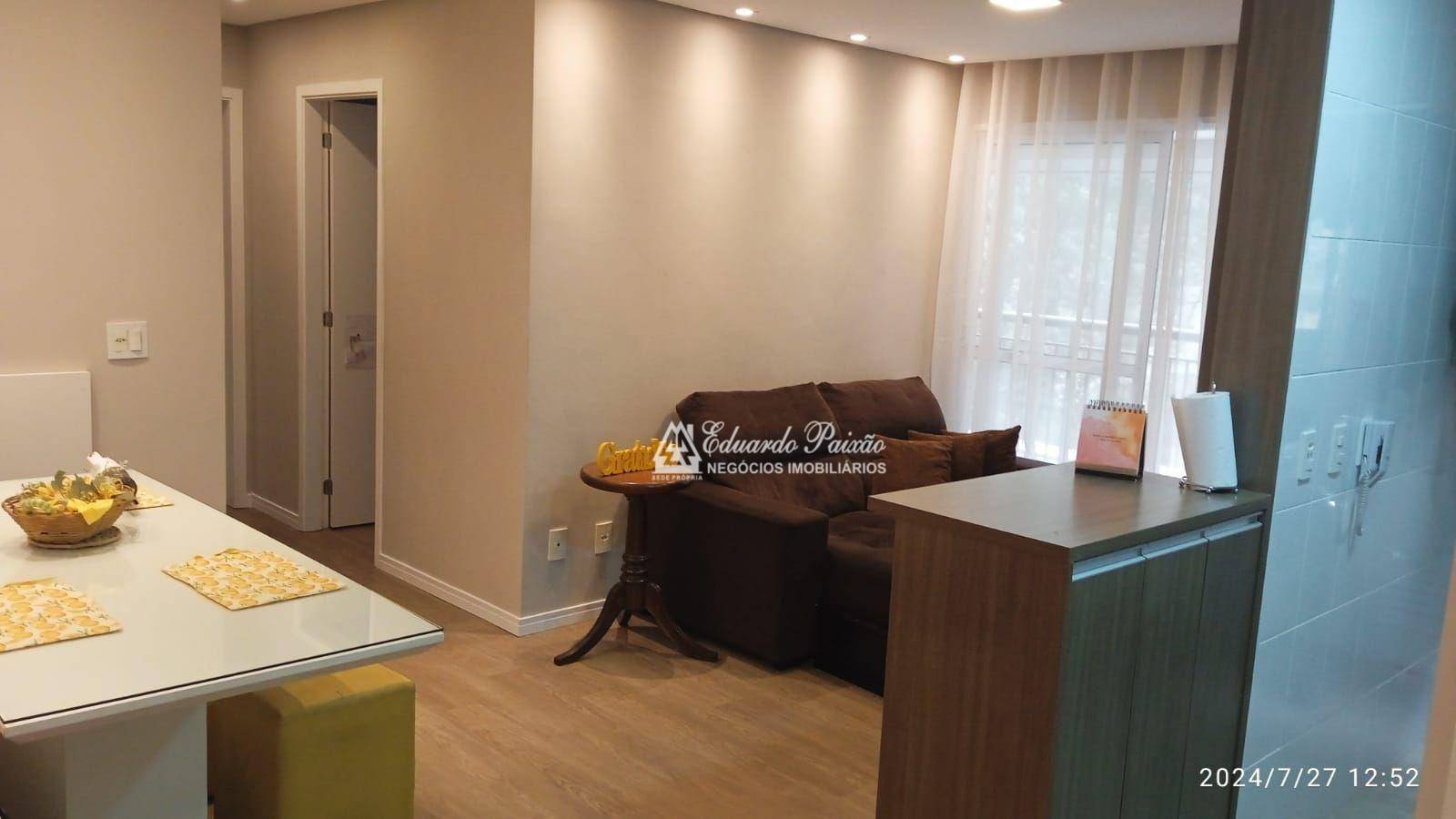 Apartamento à venda com 2 quartos, 65m² - Foto 3