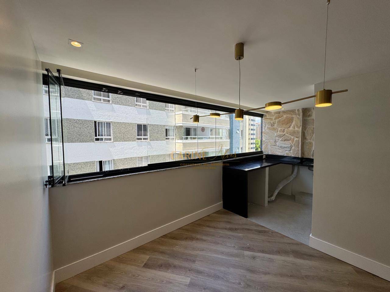 Apartamento à venda com 2 quartos, 68m² - Foto 4