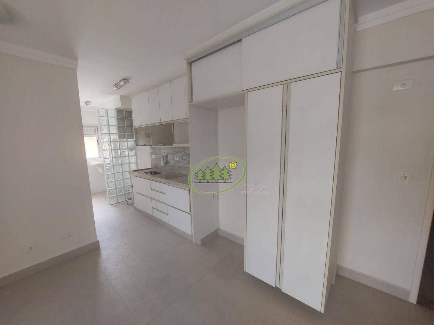 Apartamento à venda com 2 quartos, 64m² - Foto 2