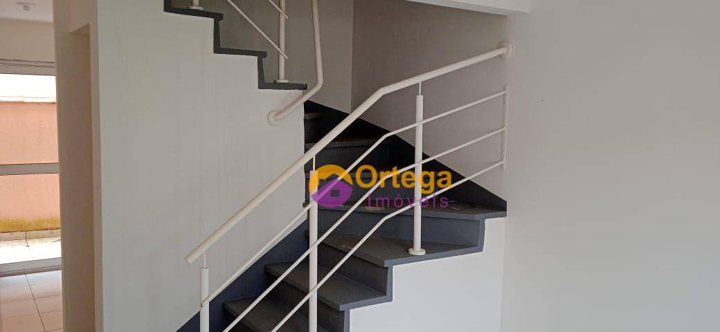 Sobrado para alugar com 3 quartos, 70m² - Foto 4