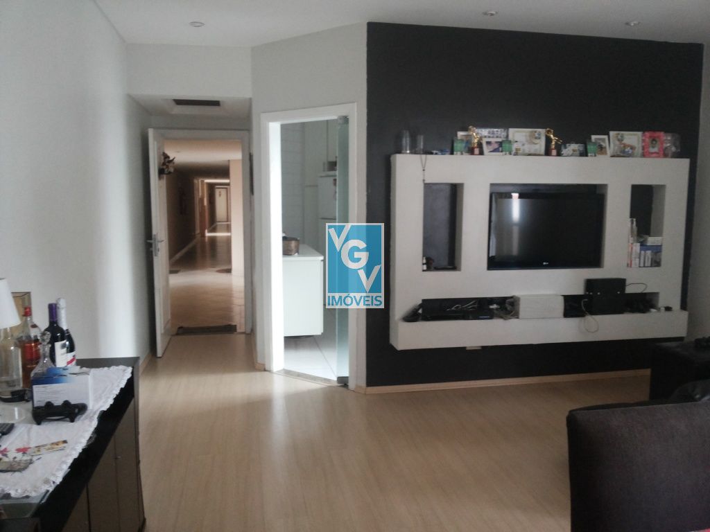 Apartamento à venda com 2 quartos, 80m² - Foto 3