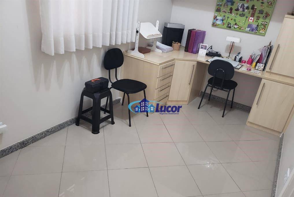 Sobrado à venda com 3 quartos, 210m² - Foto 27