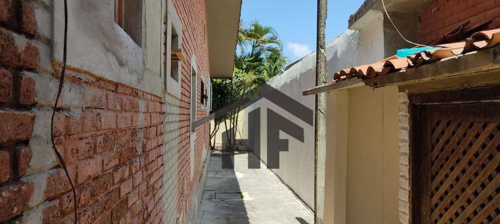 Casa para alugar com 6 quartos, 450m² - Foto 20