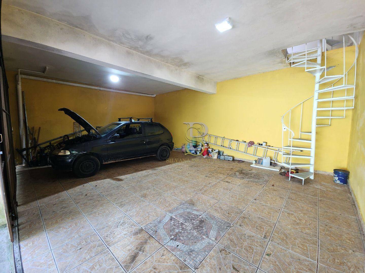 Casa de Condomínio para alugar com 3 quartos, 320m² - Foto 23