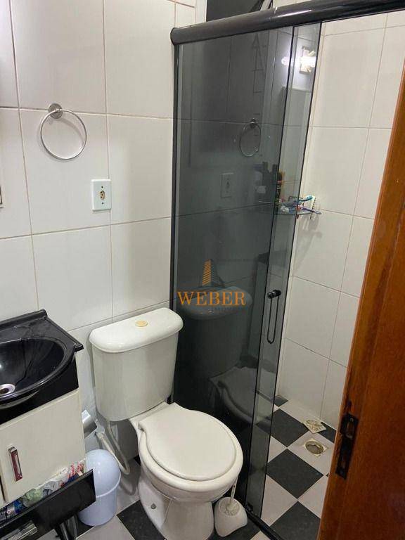 Apartamento à venda com 2 quartos, 63m² - Foto 2