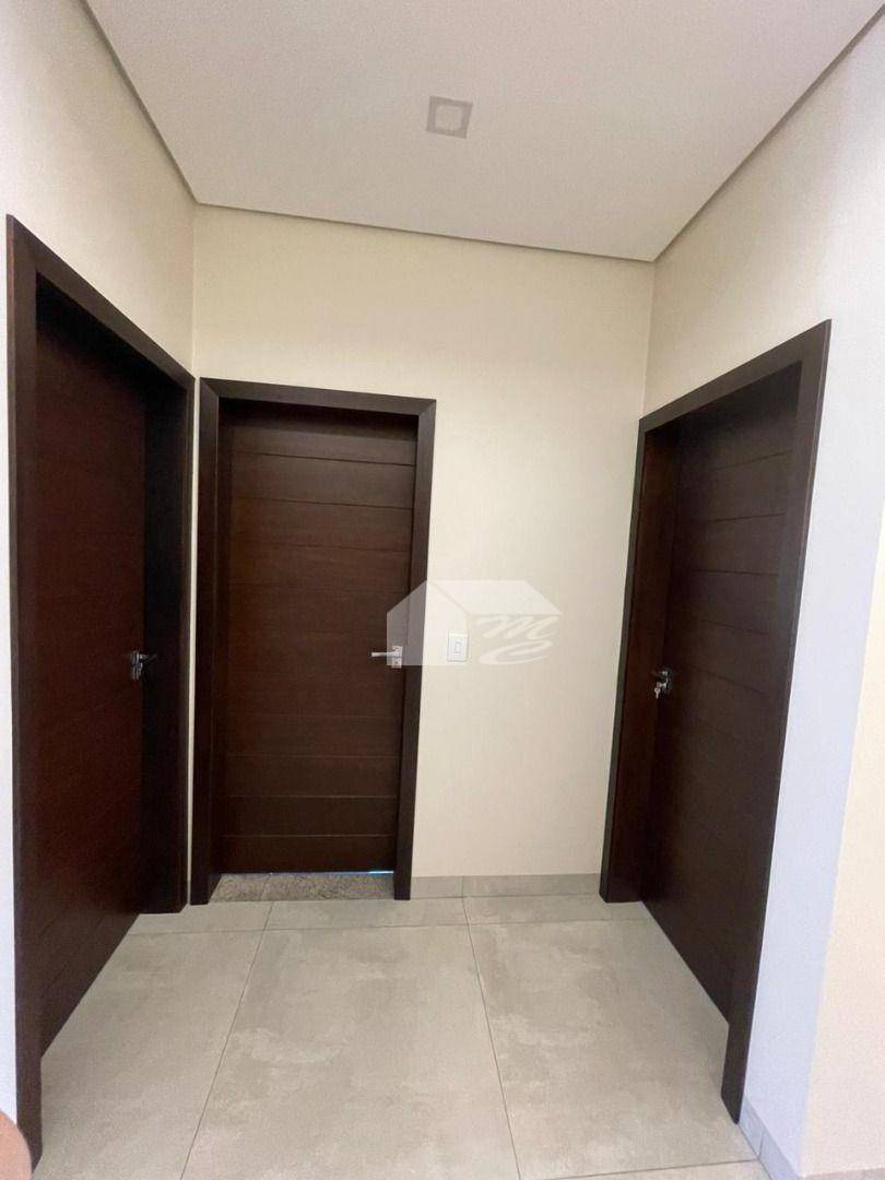 Casa à venda com 4 quartos, 250m² - Foto 14
