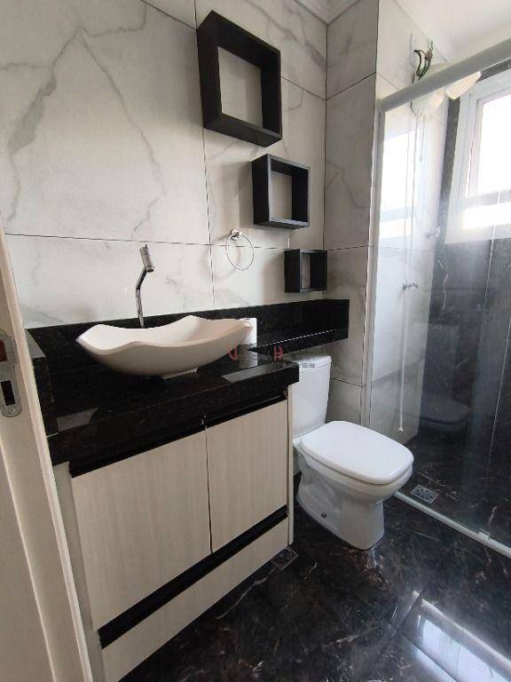 Apartamento para alugar com 2 quartos, 60m² - Foto 18