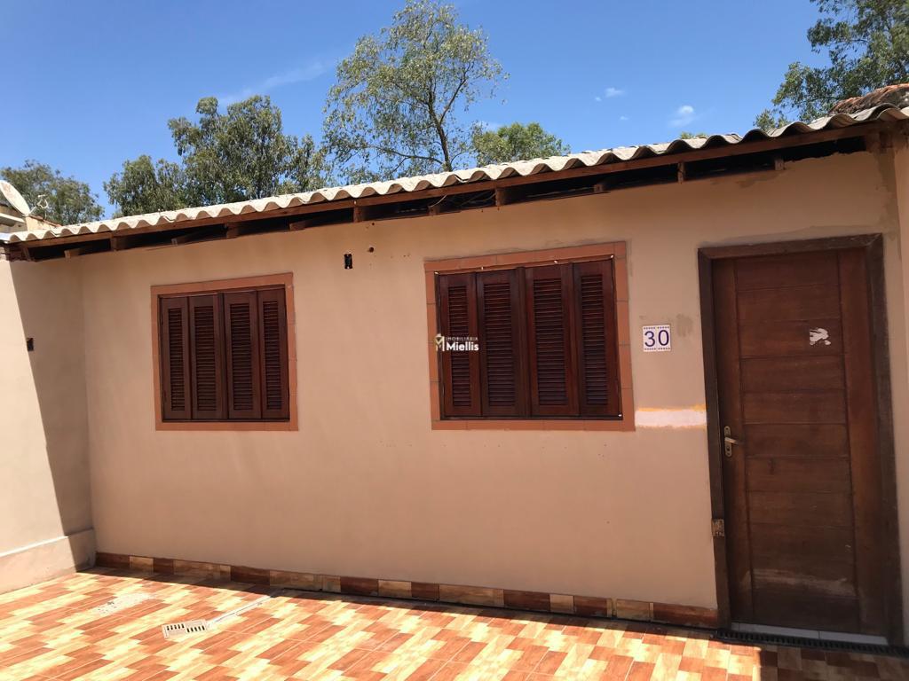 Casa à venda com 2 quartos, 160m² - Foto 1