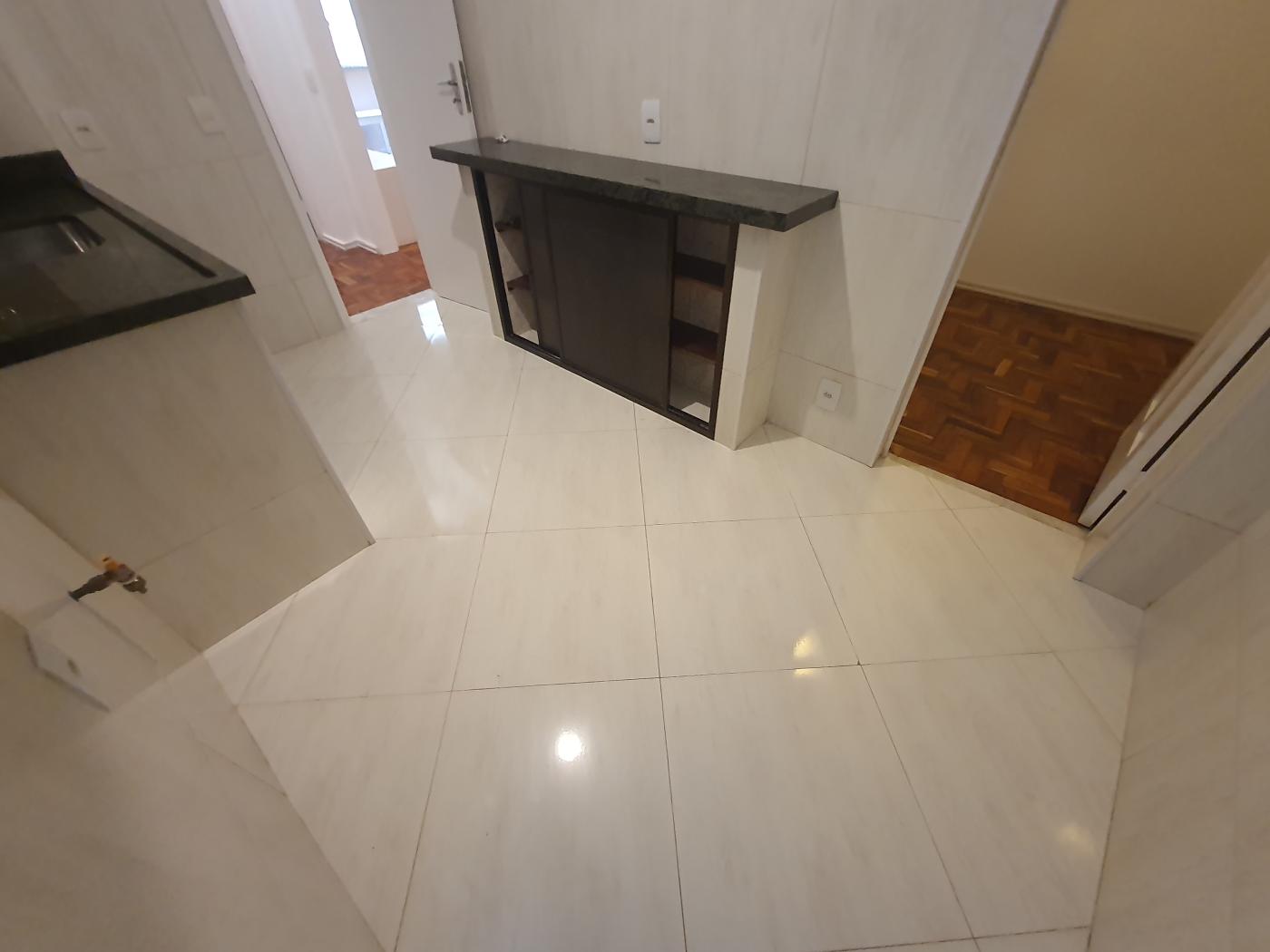 Apartamento à venda com 2 quartos, 57m² - Foto 10