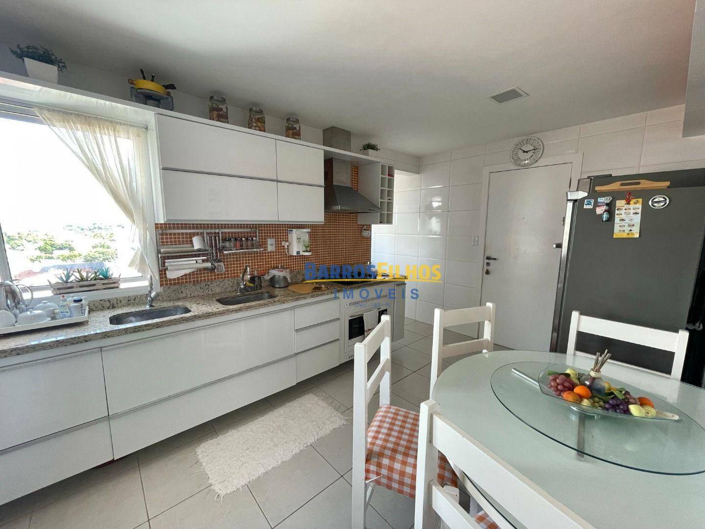 Apartamento à venda com 4 quartos, 152m² - Foto 14