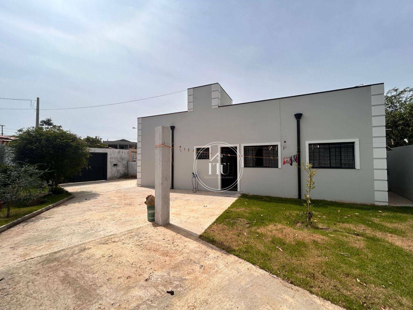 Casa à venda com 1 quarto, 120m² - Foto 2