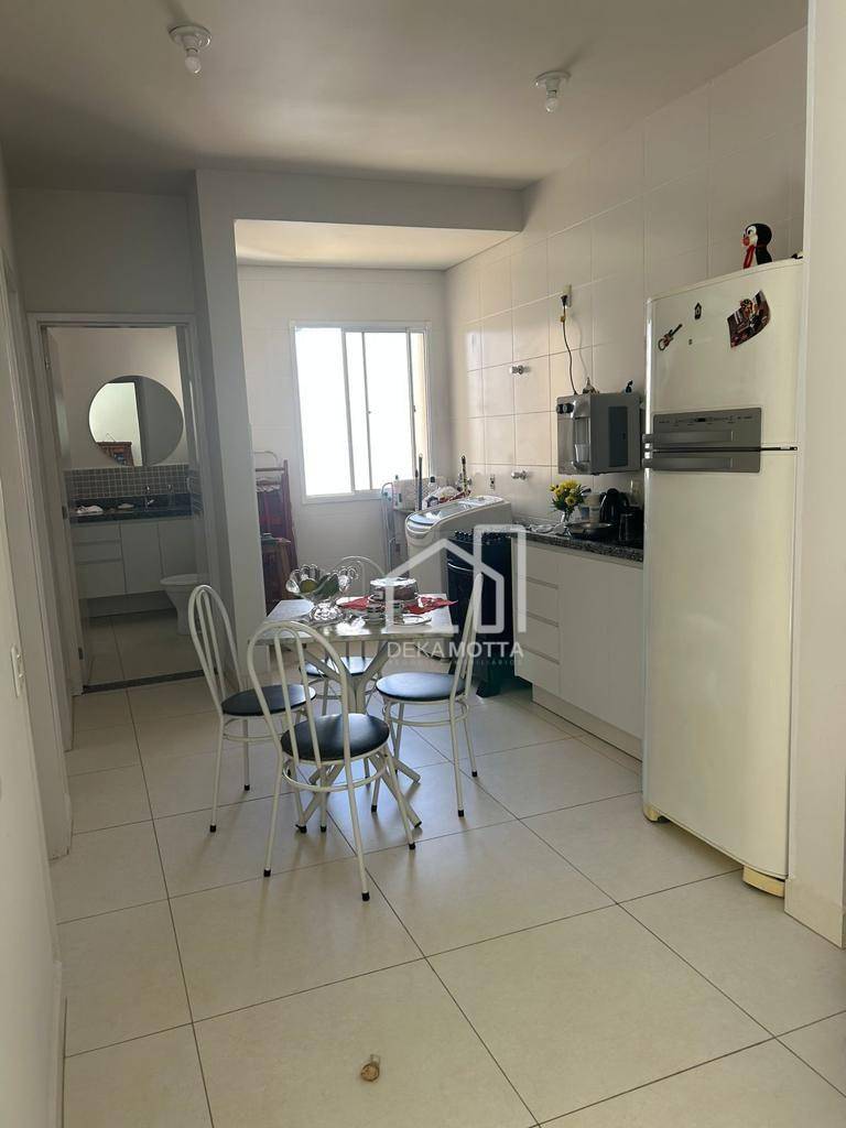 Apartamento à venda com 2 quartos, 58m² - Foto 4