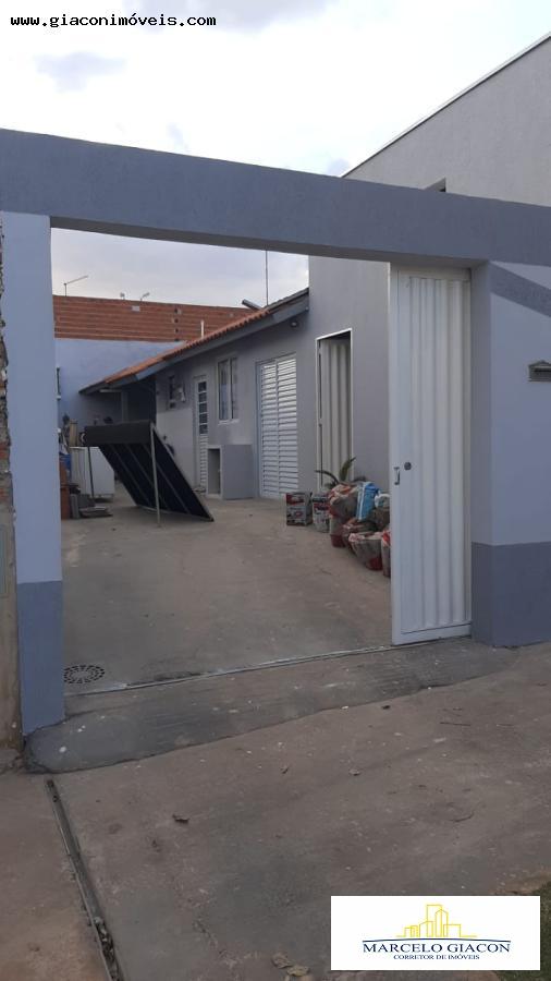 Casa à venda com 2 quartos, 200m² - Foto 6