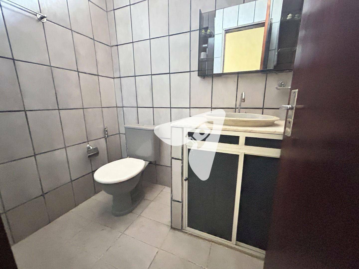 Casa à venda com 8 quartos, 342m² - Foto 42