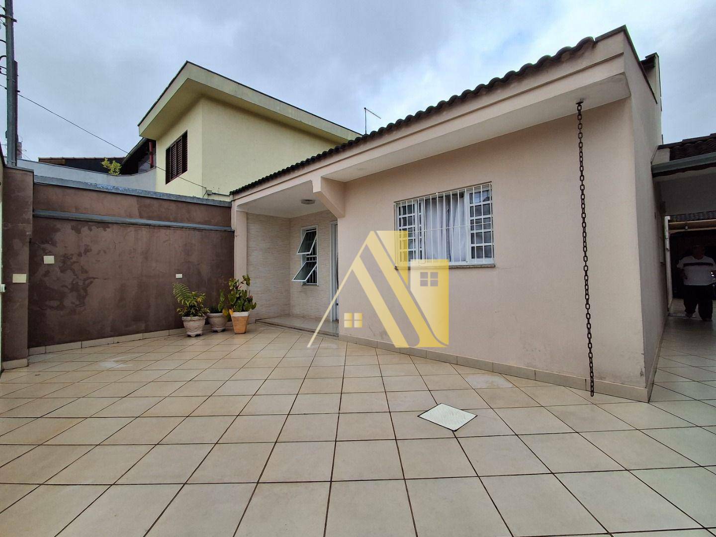 Casa à venda com 3 quartos, 200m² - Foto 26