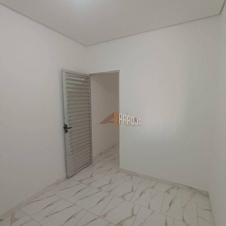 Apartamento para alugar com 2 quartos, 50m² - Foto 12