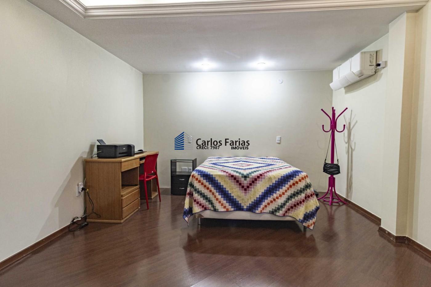 Casa à venda com 6 quartos, 450m² - Foto 11