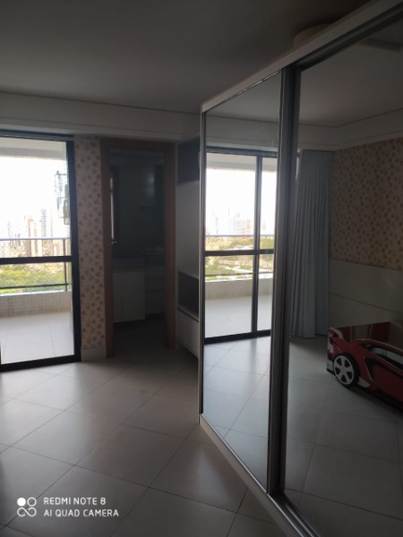 Apartamento à venda com 4 quartos, 201m² - Foto 5