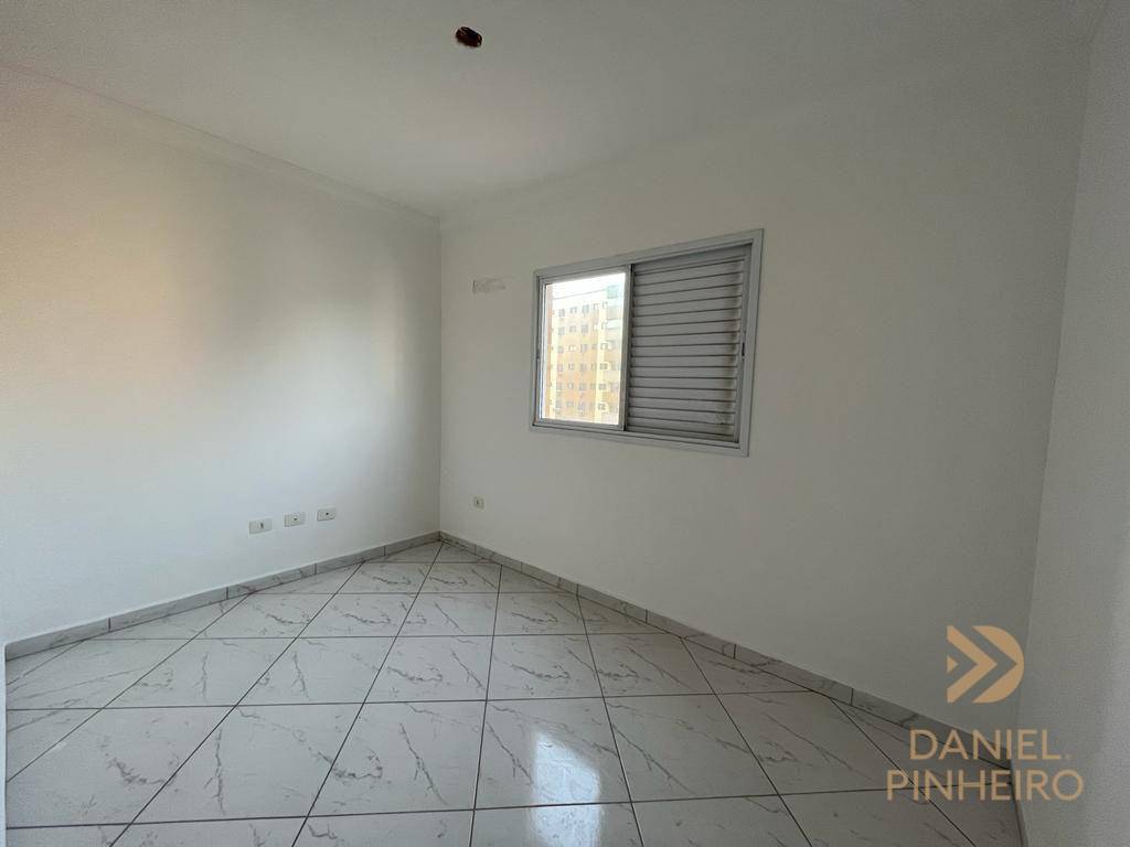 Apartamento à venda com 3 quartos, 116m² - Foto 13