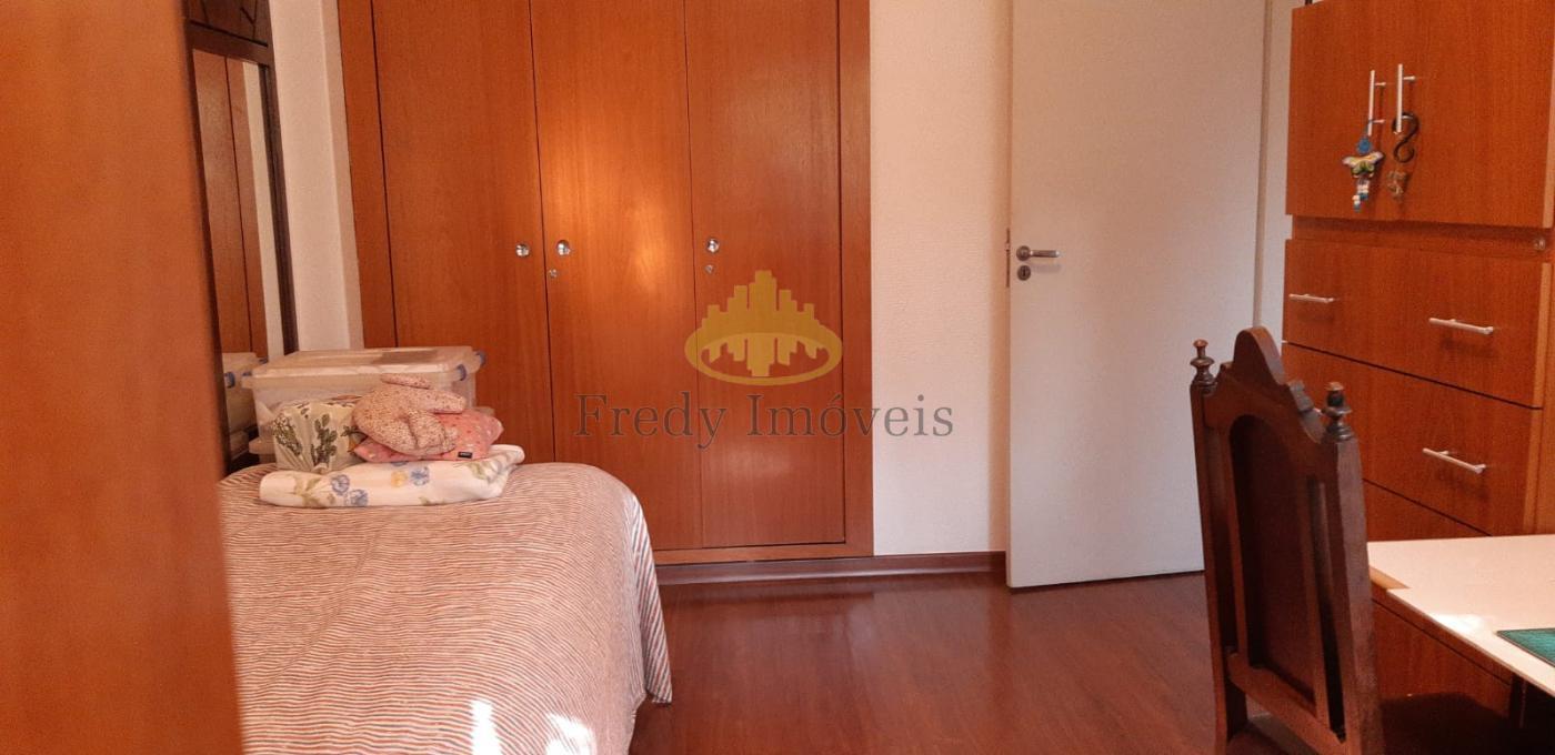 Apartamento à venda com 3 quartos, 122m² - Foto 18