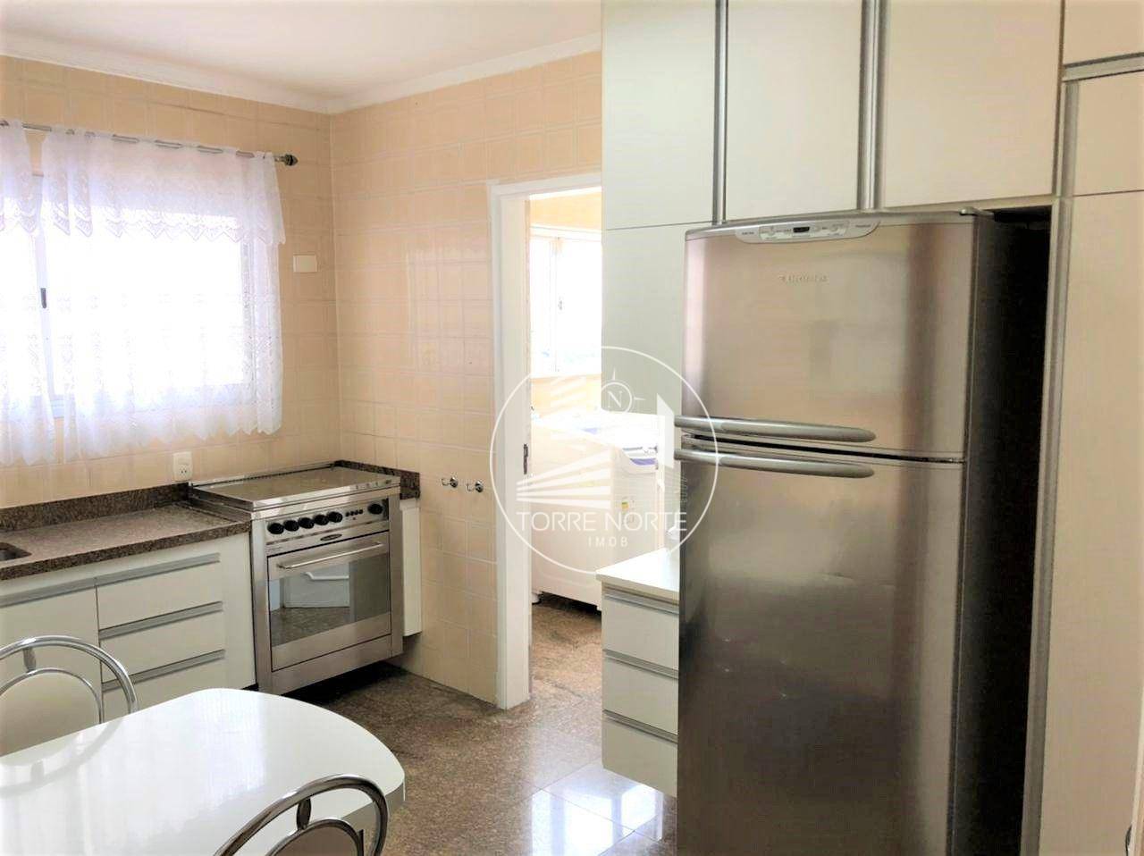 Apartamento para alugar com 2 quartos, 112m² - Foto 44