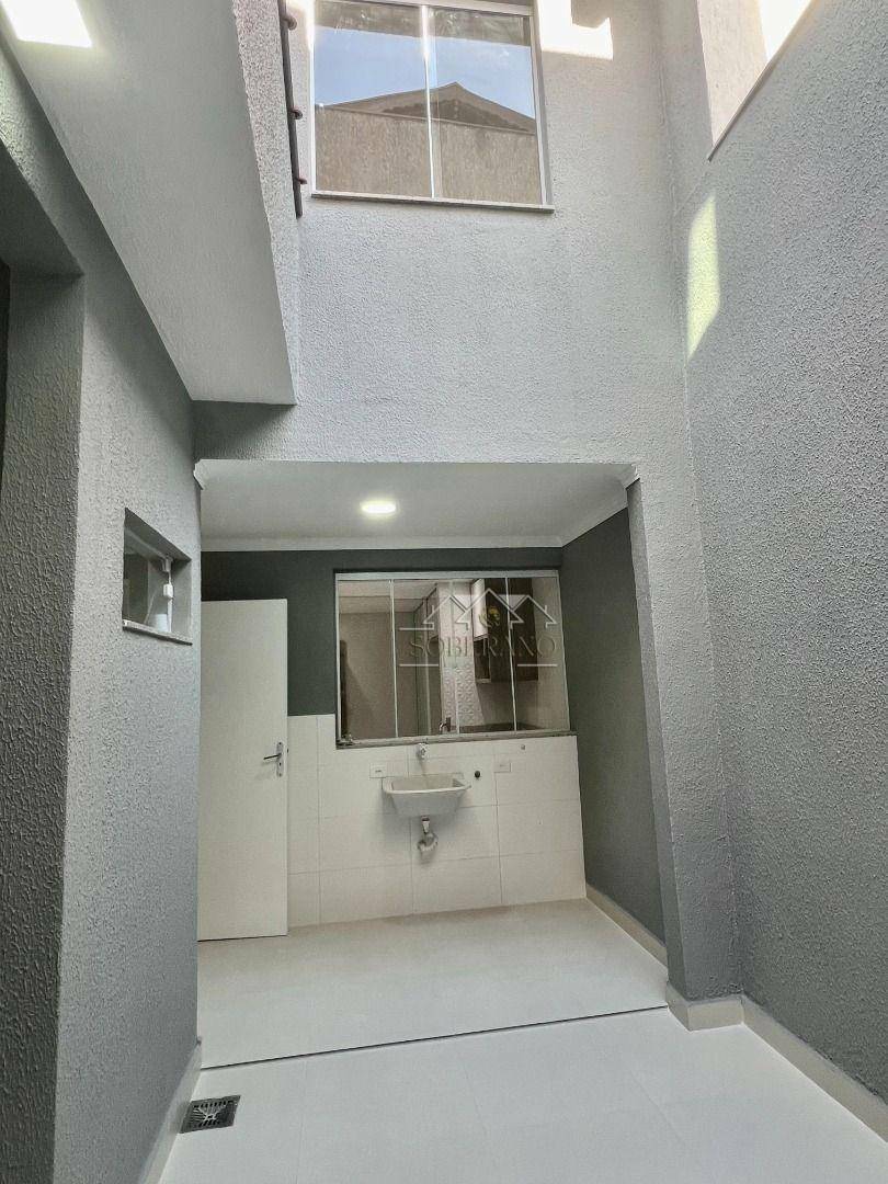 Sobrado à venda com 3 quartos, 160m² - Foto 3