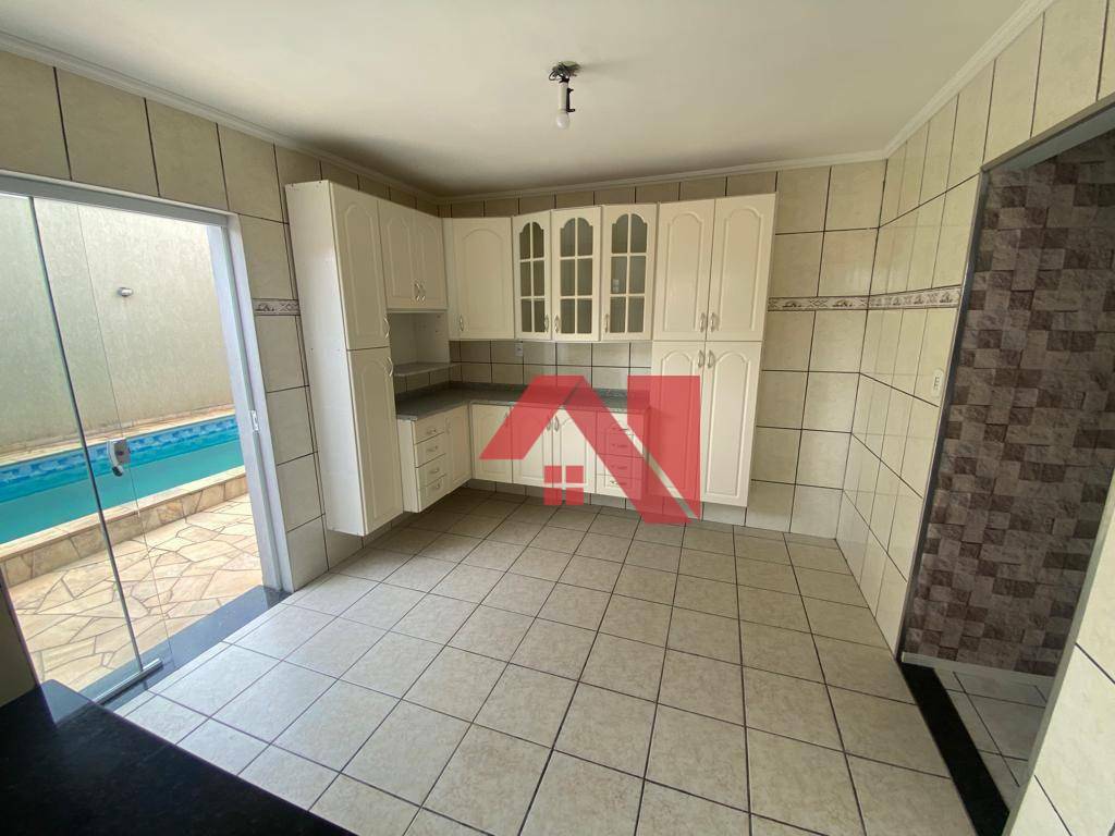 Casa de Condomínio à venda com 2 quartos, 180m² - Foto 8