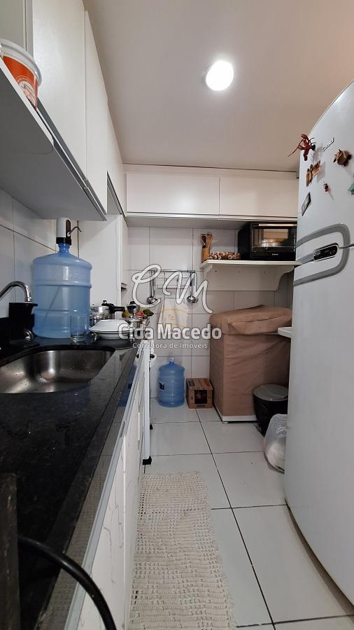 Apartamento à venda com 3 quartos, 70m² - Foto 4