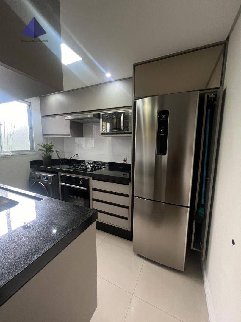 Apartamento à venda com 2 quartos, 42m² - Foto 18