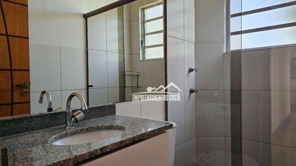 Apartamento para alugar com 3 quartos, 70m² - Foto 13