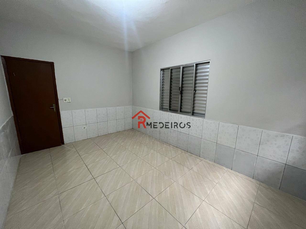 Casa à venda com 2 quartos, 77m² - Foto 12