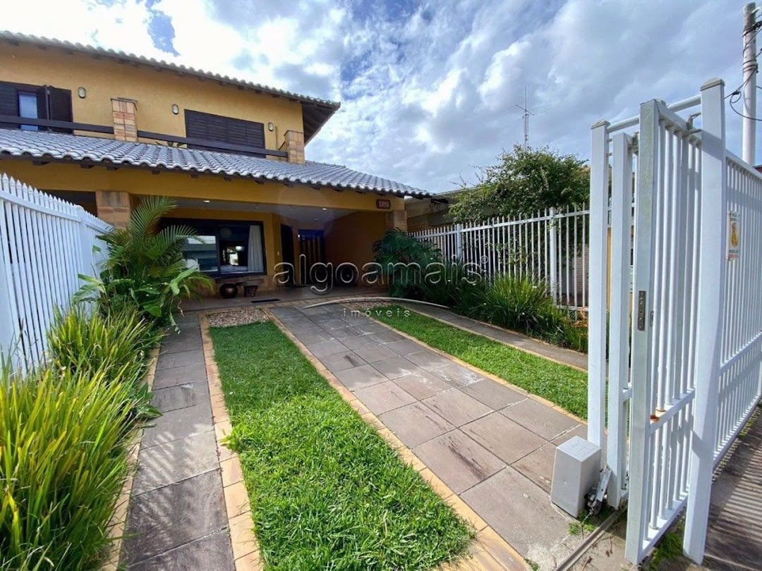 Casa à venda com 3 quartos, 160m² - Foto 2