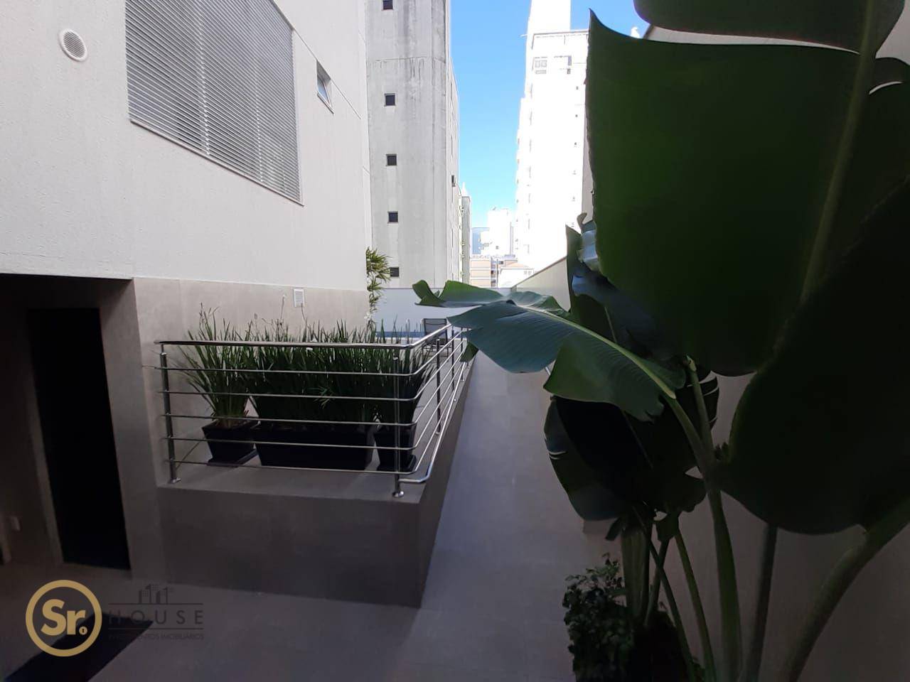 Apartamento à venda com 3 quartos, 120m² - Foto 11