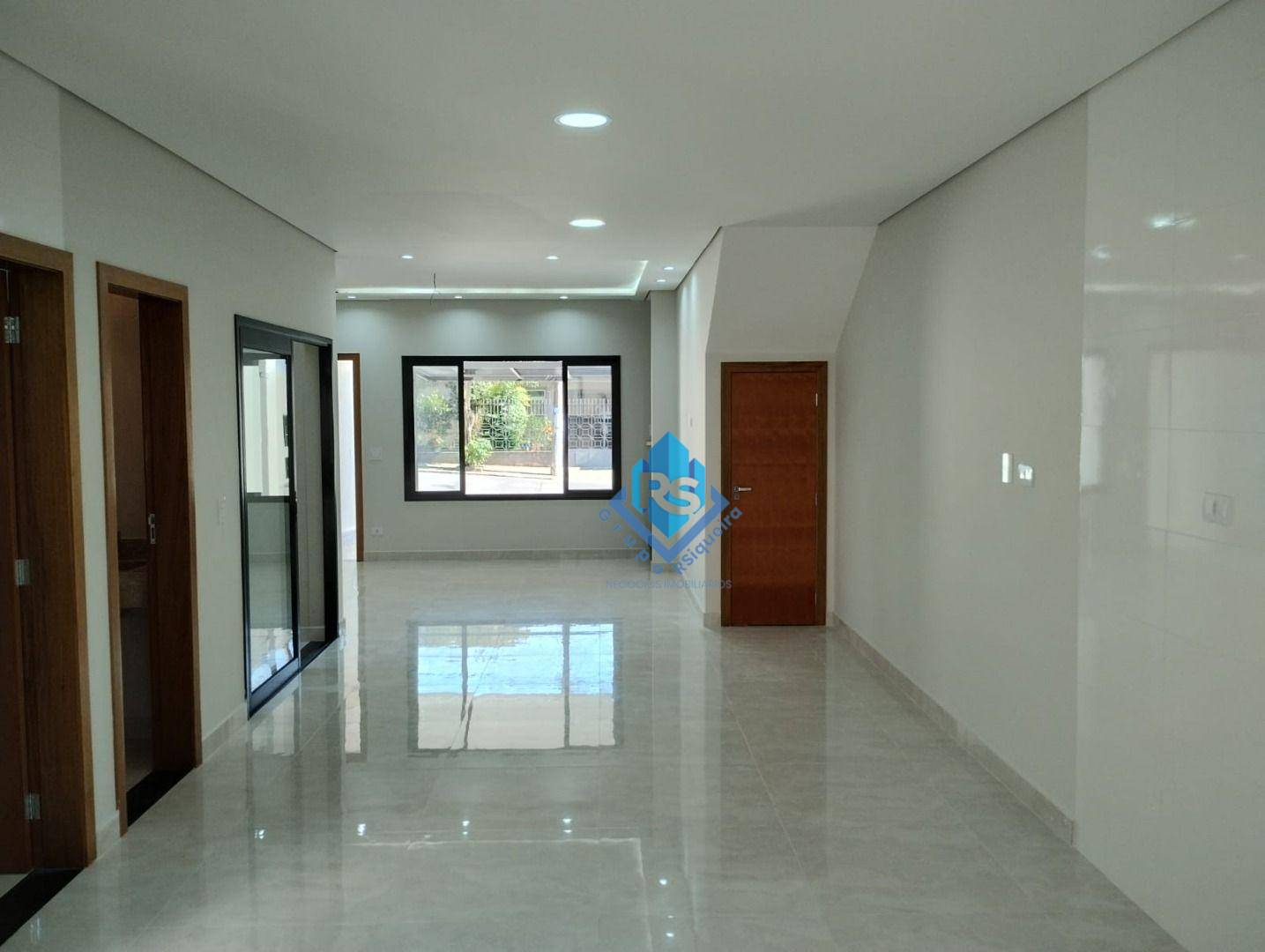 Sobrado à venda com 4 quartos, 166m² - Foto 2