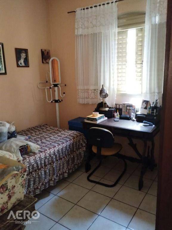 Casa à venda com 3 quartos, 128m² - Foto 12