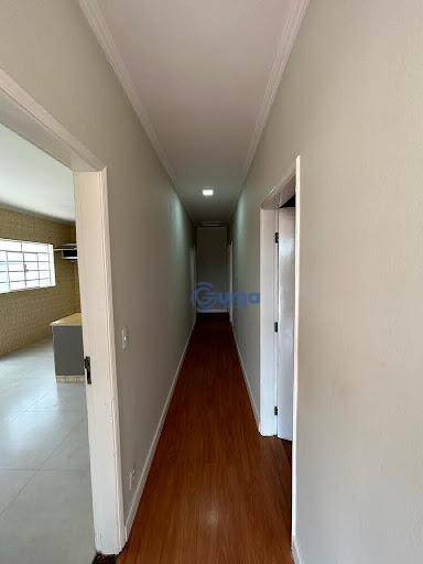 Casa à venda com 3 quartos, 140m² - Foto 4