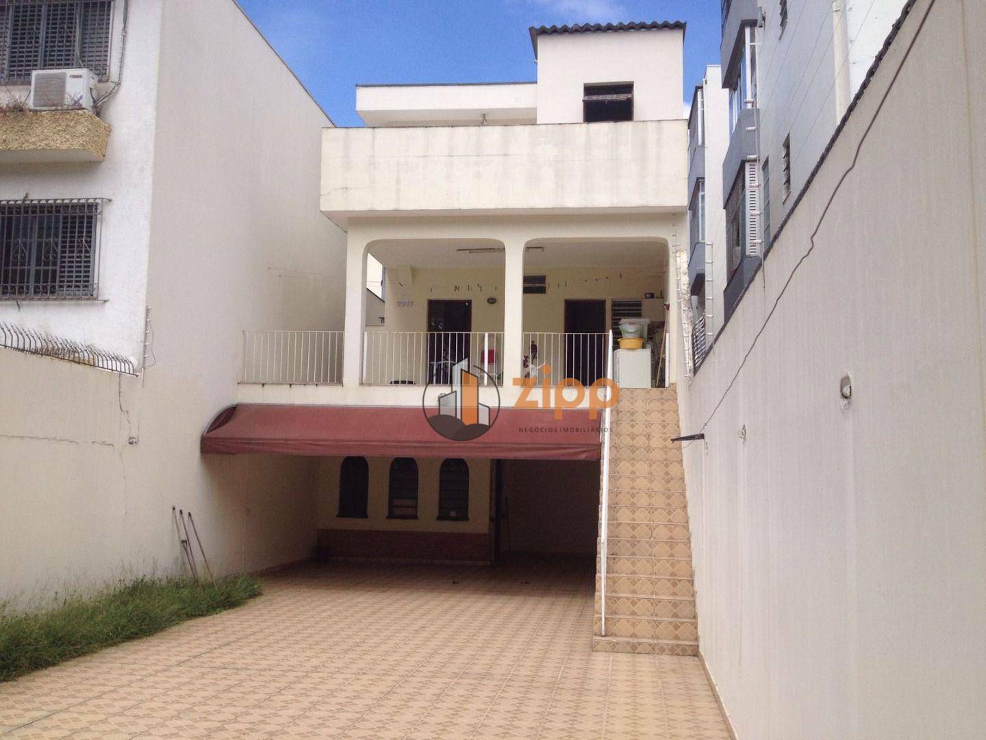 Sobrado à venda com 4 quartos, 298m² - Foto 1