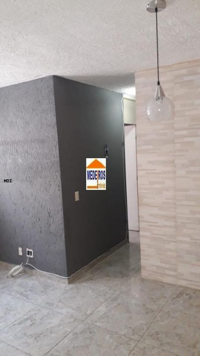 Apartamento à venda com 2 quartos, 47m² - Foto 2