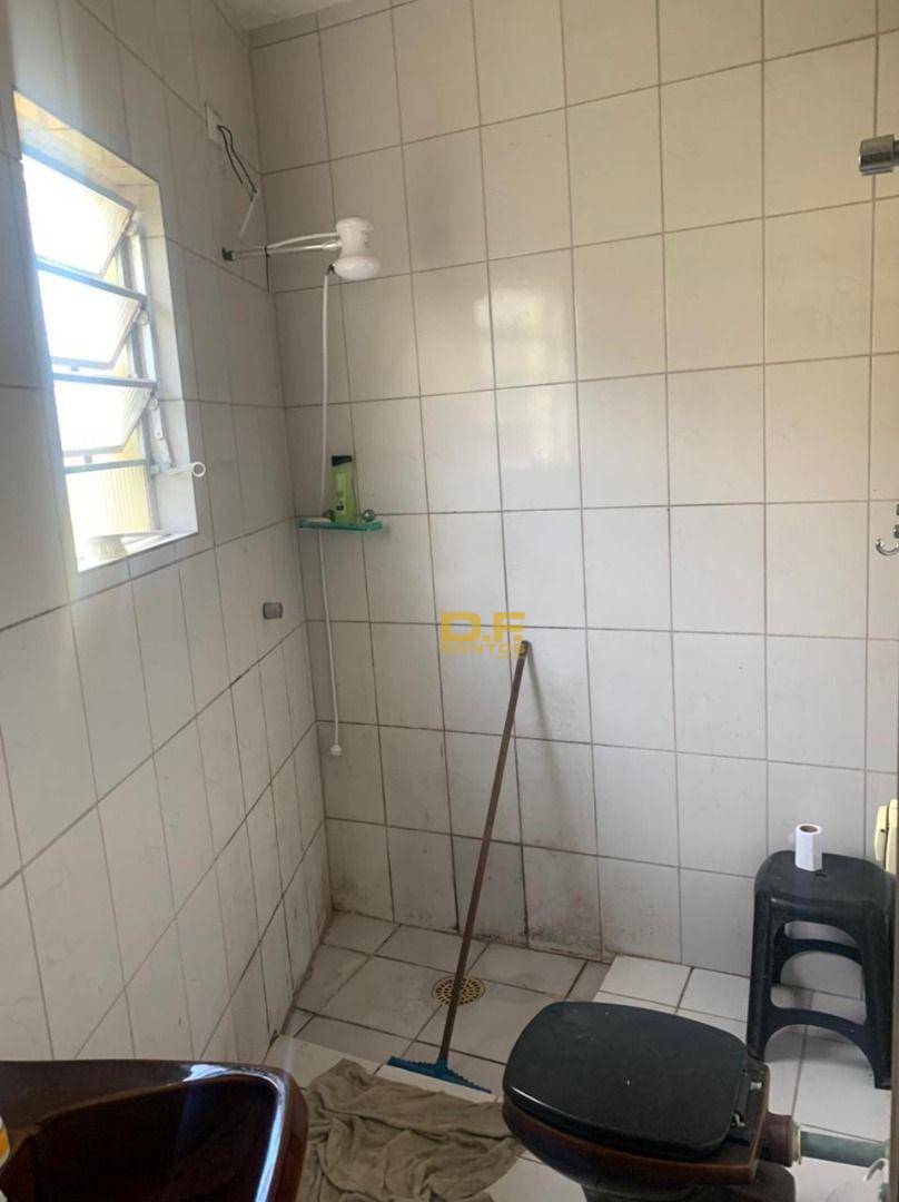 Casa à venda com 2 quartos, 1m² - Foto 12