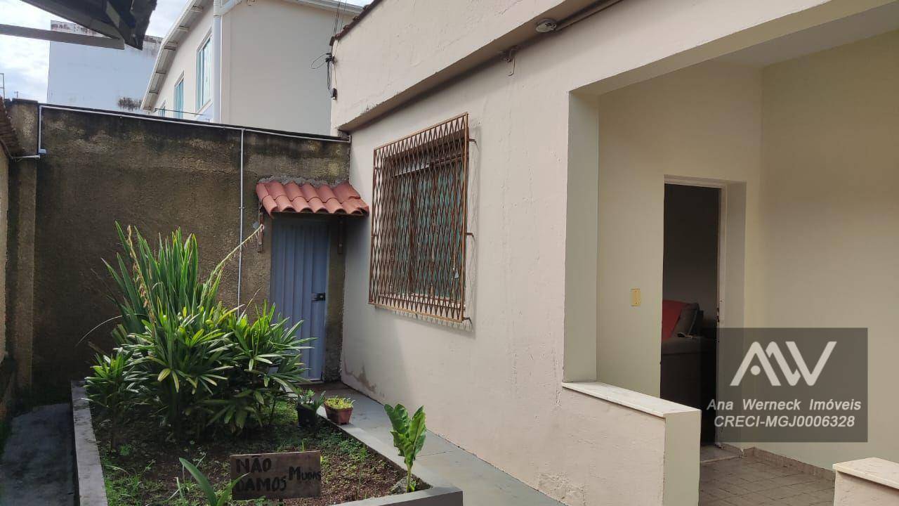 Casa à venda com 5 quartos, 170m² - Foto 1