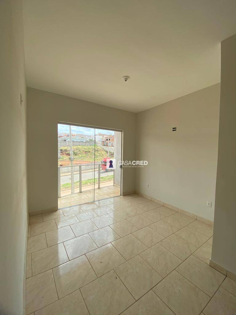 Apartamento à venda com 2 quartos, 69m² - Foto 2