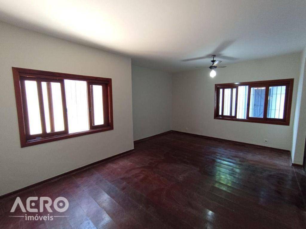 Casa à venda com 4 quartos, 189m² - Foto 30