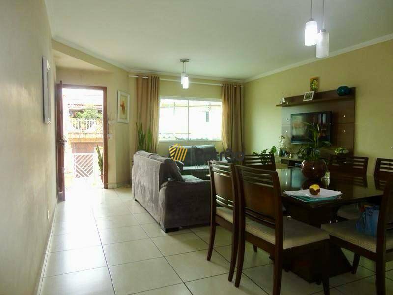 Sobrado, 3 quartos, 236 m² - Foto 4