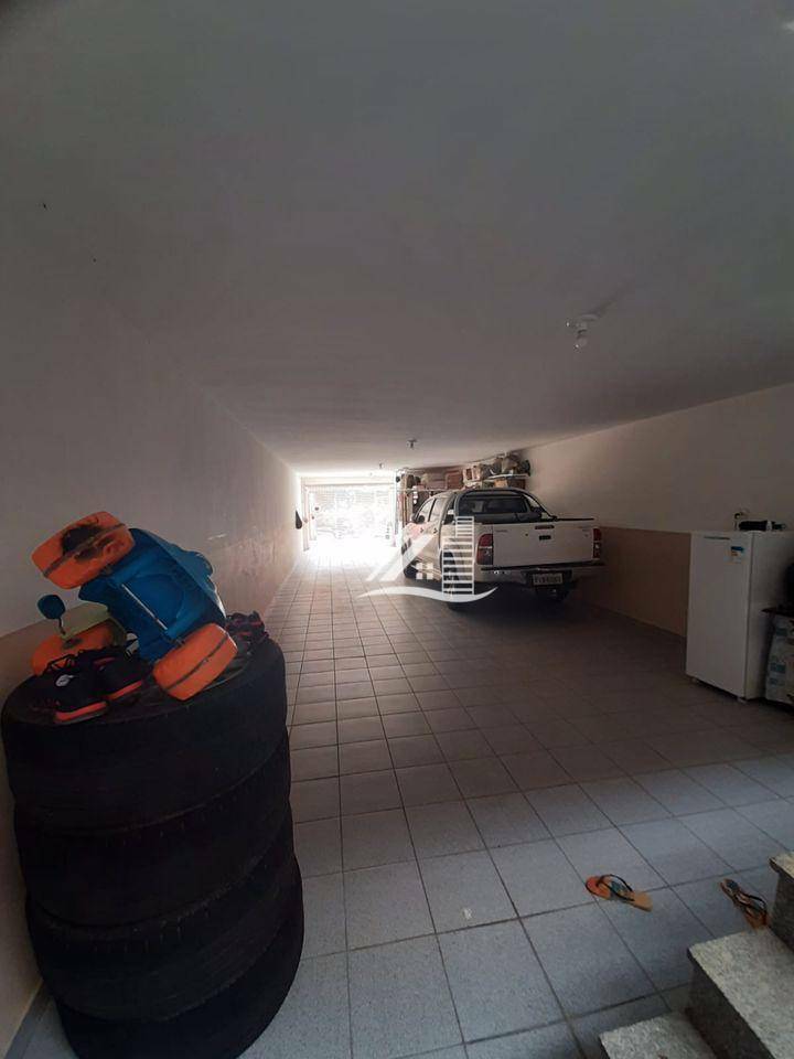 Sobrado à venda com 3 quartos, 231m² - Foto 23