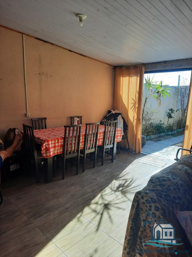Casa à venda com 2 quartos, 180m² - Foto 2