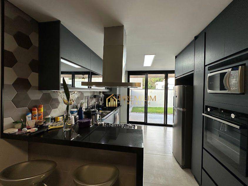 Sobrado, 4 quartos, 182 m² - Foto 2