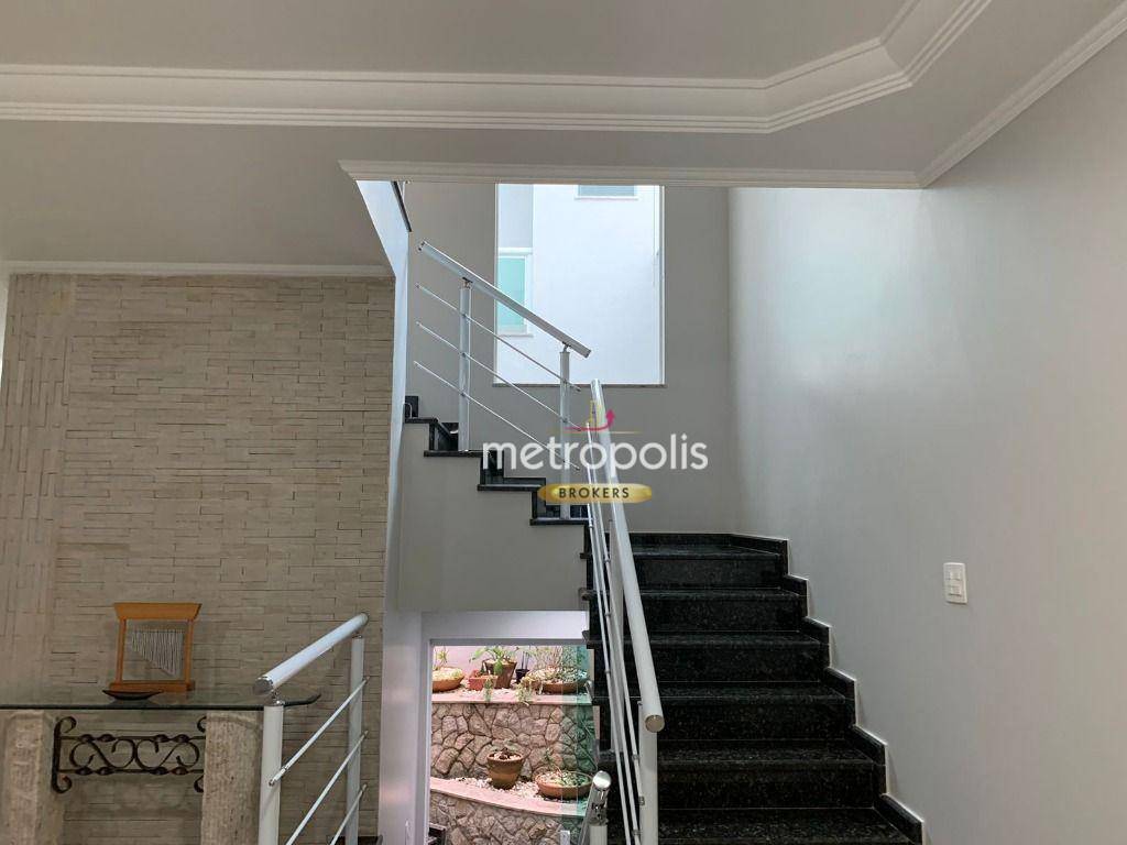 Sobrado à venda com 3 quartos, 282m² - Foto 4